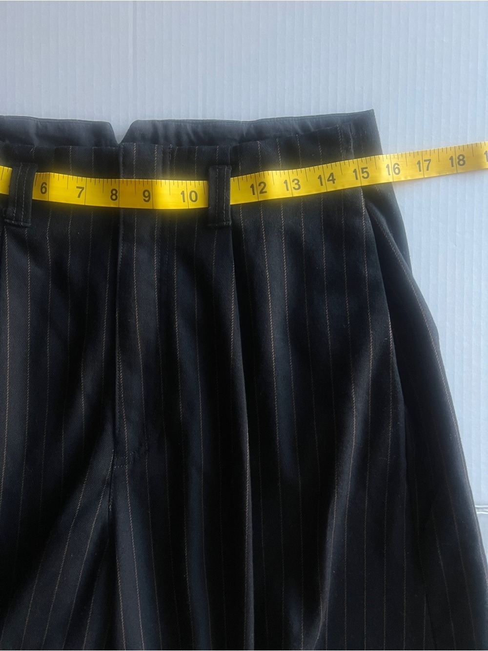 Free People Tate Pinstriped Barrel Leg Trousers Black Sz 6 - Picture 9 of 16